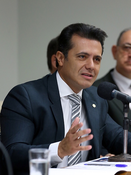 Lançamento da Frente Parlamentar Mista de Manutenção das unidades de saúde - dep. Marcelo Aguiar