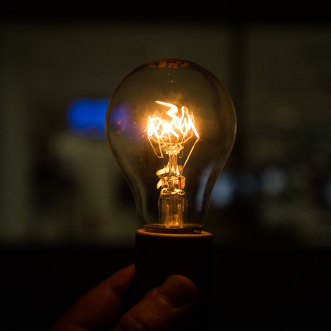 Energia - elétrica  - luz lâmpada criatividade iluminação ideia