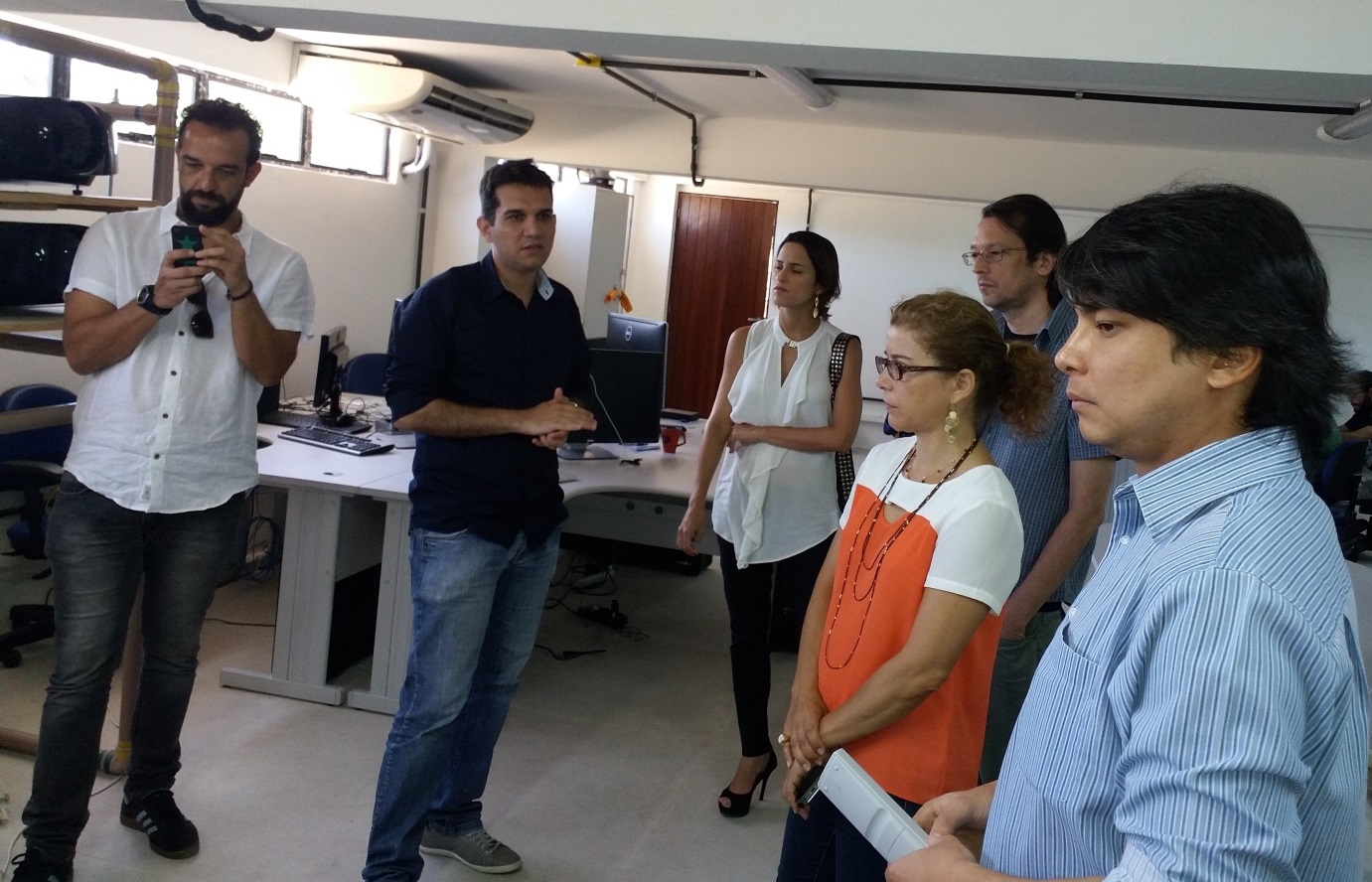 TVs legislativas terão língua de sinais