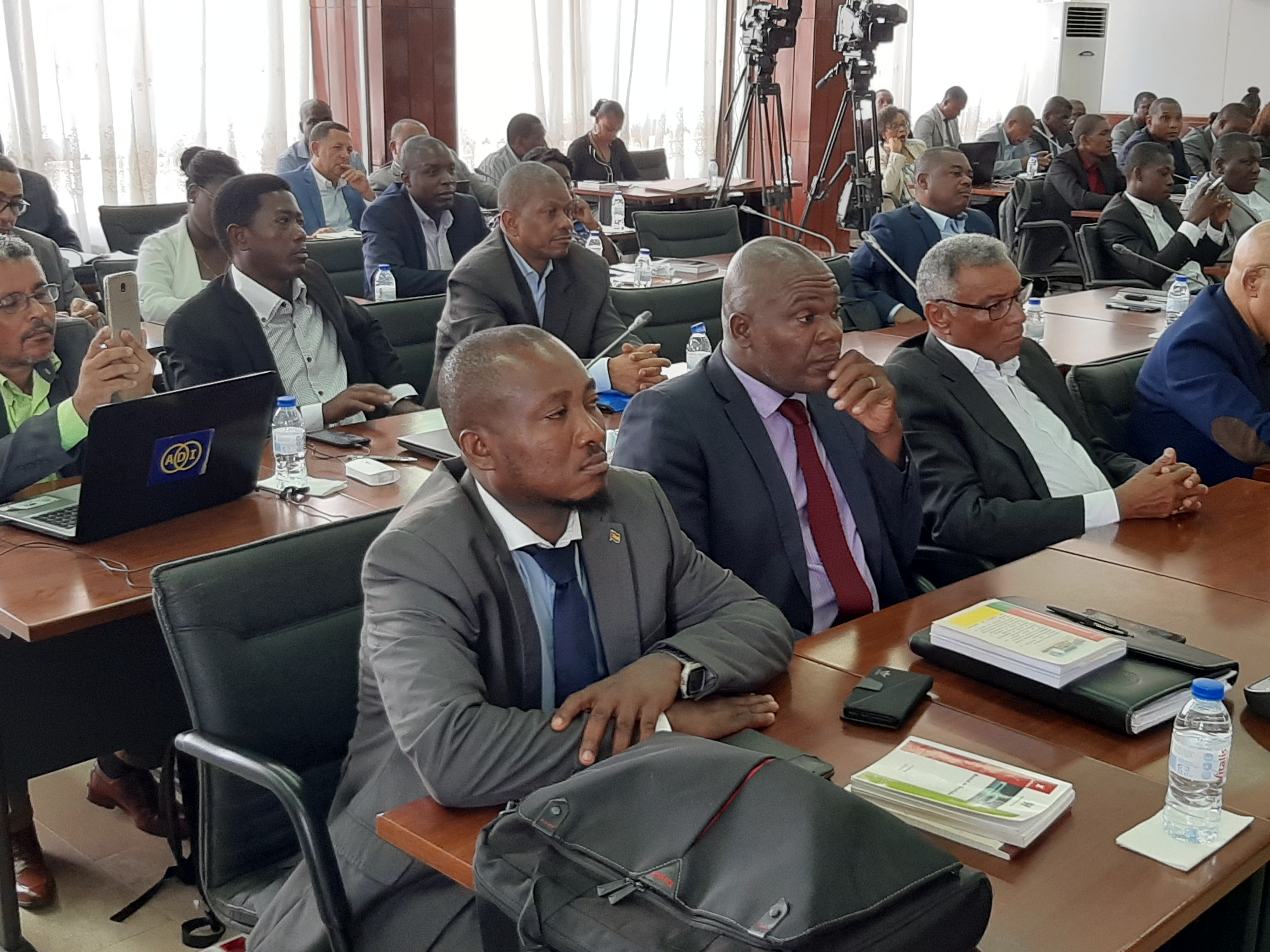 ASSEMBLEIA NACIONAL APROVOU ALTERAÇÕES À LEI DO IVA