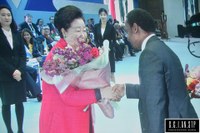 ATRIBUIDOS PRÉMIOS AOS LÍDERES MUNDIAIS DA PAZ E FINANCIAMENTOS AOS PROJECTOS DE DESENVOLVIMENTO HARMONIOSO GLOBAL<A sessão de hoje, 5 de Fevereiro, da Cimeira para Paz Universal 2020, a realizar-se na cidade sul-coreana de Seul e organizada pela Federaçã