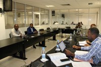 DEPUTADOS DA QUARTA COMISSÃO EM SESSÃO DE TRABALHO APROVAM RELATÓRIO DE VISITA