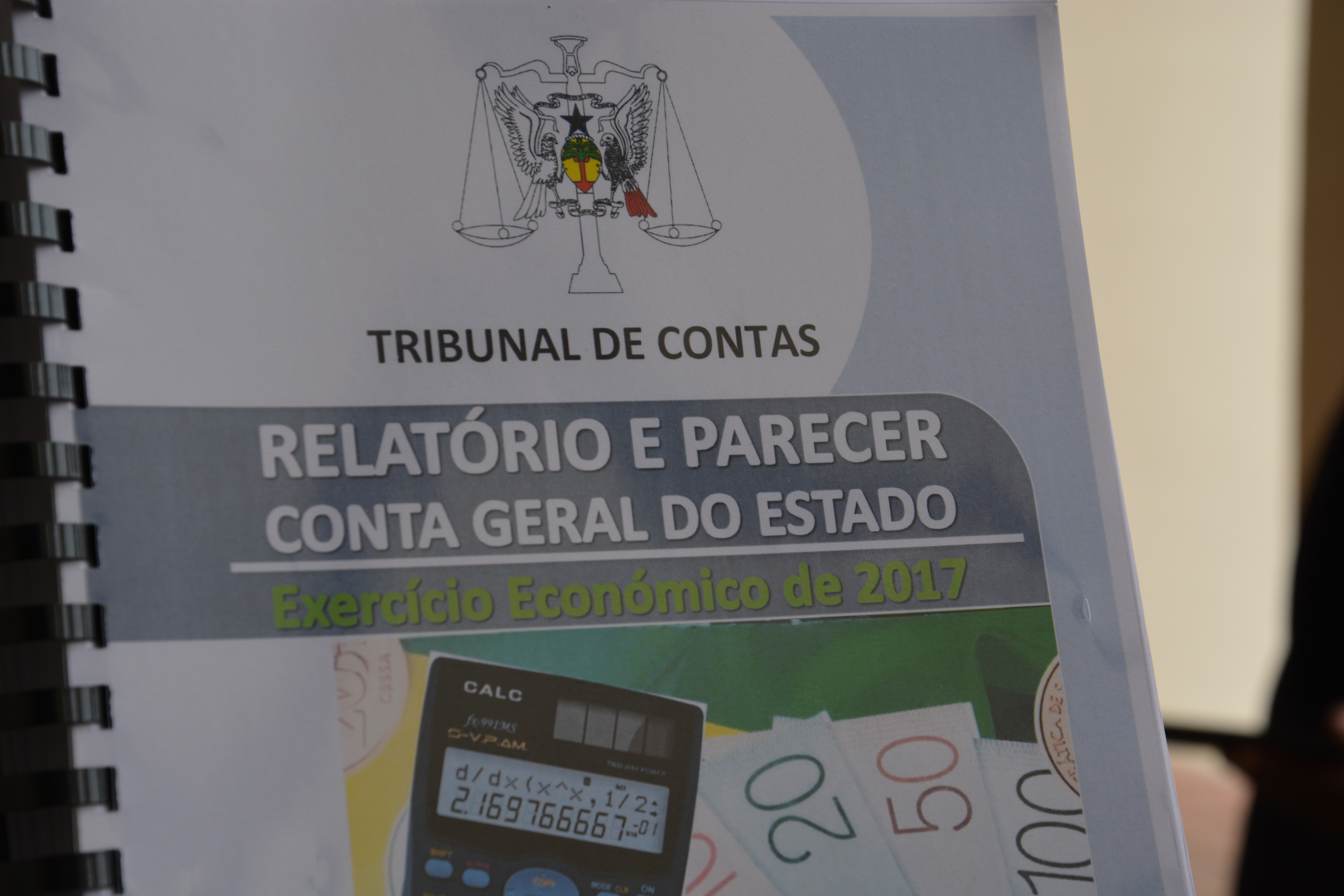 Entregue pelo Tribunal de Contas PRESIDENTE DELFIM NEVES RECEBE PARECER SOBRE CONTAS DO ESTADO DE 2017