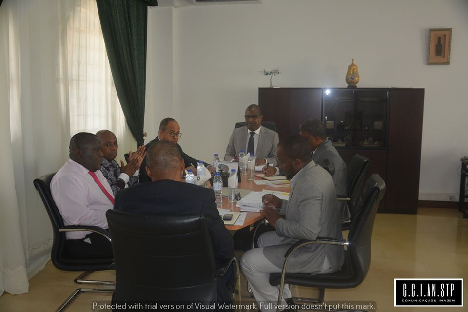 PRESIDENTE DA ASSEMBLEIA NACIONAL DELFIM NEVES ORIENTA CONFERÊNCIA DE LÍDERES