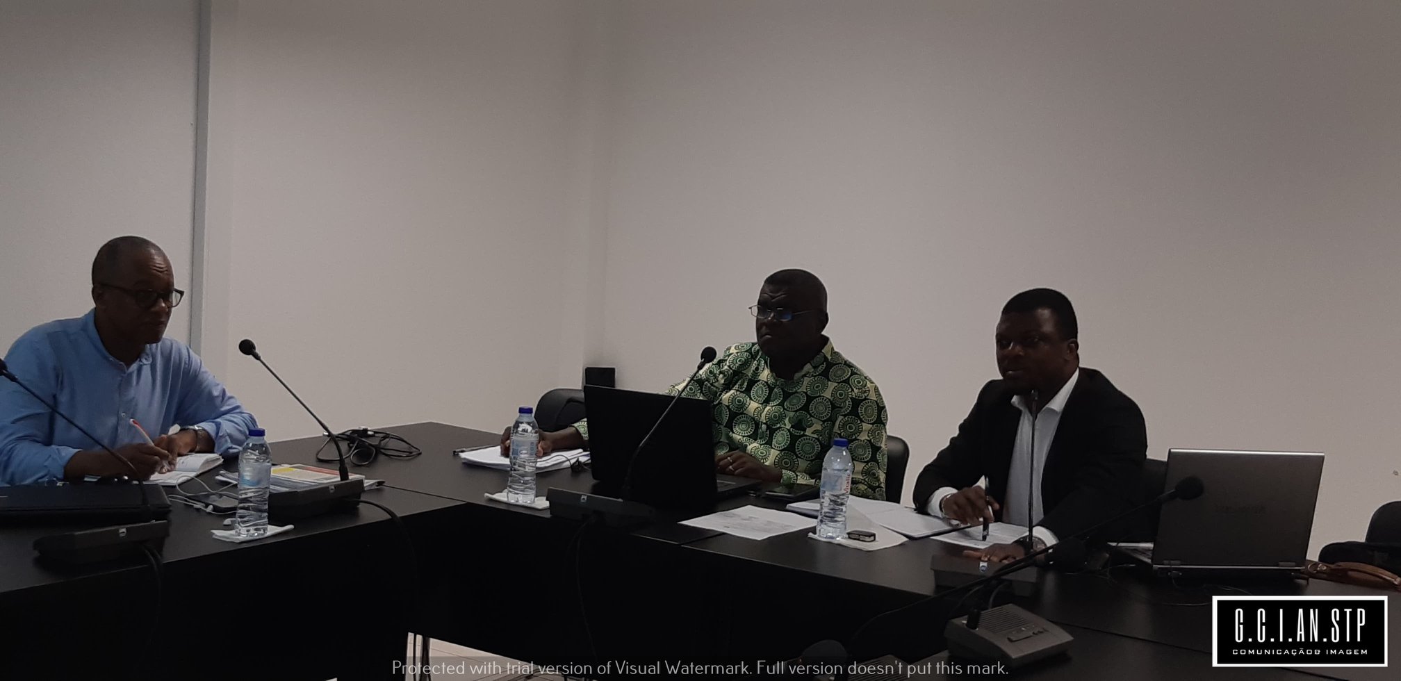 PRIMEIRA COMISSÃO DA ASSEMBLEIA NACIONAL REUNE-SE EM SESSÃO DE TRABALHOS