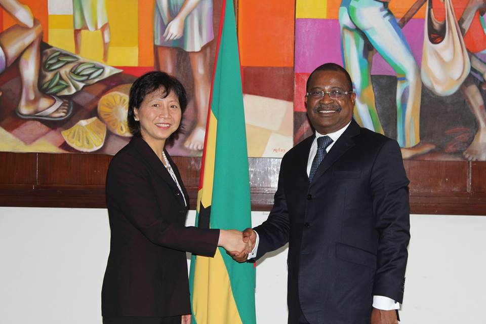 REPRESENTANTE DO FMI ENCOMTRA-SE COM O PRESIDENTE DA CASA PARLAMENTAR