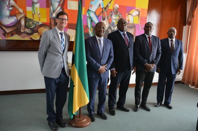  Embaixador do Canadá, Paul Gibbard s em Audiência com Presidente da Assembleia Nacional , Delfim Santiago das Neves